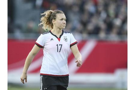 Nationalspielerin Henning wechselt zum Champions-League-Sieger Lyon Nationalspielerin Henning wechselt zum Champions-League-Sieger Lyon