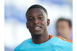 Wolfsburg stellt Bazoer vor und nimmt die Arbeit wieder auf