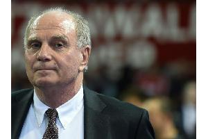 Hoeneß lobt Leipzig und kritisiert HSV