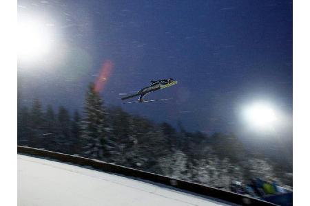 Wellinger Vierter nach dem ersten Durchgang - Stoch führt Wellinger Vierter nach dem ersten Durchgang - Stoch führt
