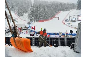 Zu viel Schnee: Abfahrt in Wengen abgesagt