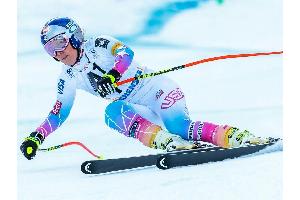 Vonn 13. bei Sensationssieg von Schreyer, Rebensburg ausgeschieden