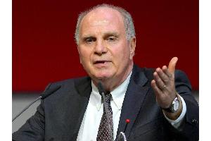 Hoeneß fordert: "In der Kabine muss wieder Deutsch gesprochen werden"