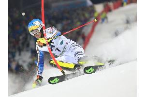 Kapselzerrung: Neureuthers Start in "GAP" gefährdet