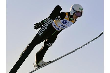 Skispringen: Takanashi feiert 50. Weltcup-Sieg - Althaus Fünfte Skispringen: Takanashi feiert 50. Weltcup-Sieg - Althaus Fünfte