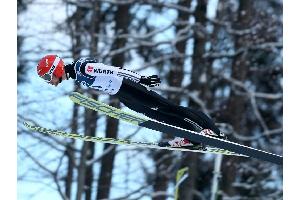 Skispringen: DSV-Team zur Halbzeit in Zakopane Zweiter