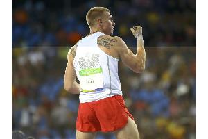 6,00 m in Potsdam: Pole Lisek springt Jahresweltbestleistung