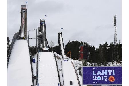 Skisprung-Training bei WM in Lahti vom Winde verweht Skisprung-Training bei WM in Lahti vom Winde verweht