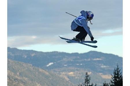 Ski-Freestylerin Zimmermann erleidet Kreuz- und Innenbandriss Ski-Freestylerin Zimmermann erleidet Kreuz- und Innenbandriss