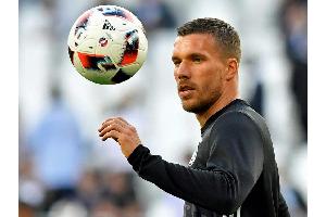 Hürriyet: Podolski wechselt im Sommer nach Japan