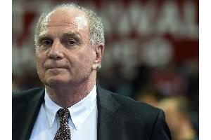 Hoeneß über Lahm-Rückzug: "Wir sahen keine Eile" - "Tür bleibt offen"