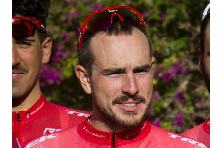 Dubai-Tour: Eklat um Schlag gegen Kittel - Degenkolb siegt auf dritter Etappe Dubai-Tour: Eklat um Schlag gegen Kittel - Degenkolb siegt auf dritter Etappe