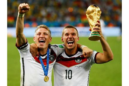 Schweinsteiger schreibt Podolski: Schweinsteiger schreibt Podolski:
