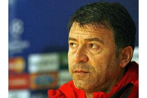 Lemonis zum dritten Mal Olympiakos-Trainer