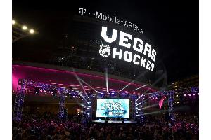 NHL: Duke erster Spieler der Vegas Golden Knights