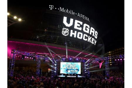 NHL: Duke erster Spieler der Vegas Golden Knights NHL: Duke erster Spieler der Vegas Golden Knights