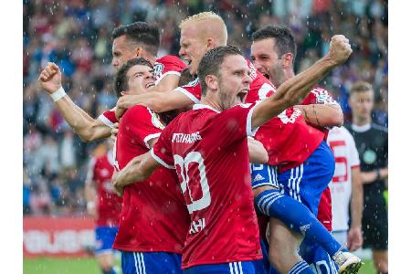 Kaum ein Wettbewerb steht so sinnbildlich für das Duell zwischen David und Goliath wie der DFB-Pokal - aus gutem Grund. In d... Kaum ein Wettbewerb steht so sinnbildlich für das Duell zwischen David und Goliath wie der DFB-Pokal - aus gutem Grund. In d...