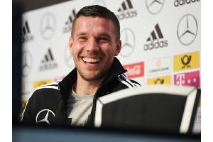 Podolski schreibt Brief an die Fans: "Supergeile Zeit mit Euch"
