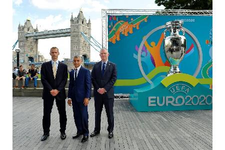 Nach Terror-Attacke in London: FA-Boss Clarke reagiert betroffen Nach Terror-Attacke in London: FA-Boss Clarke reagiert betroffen