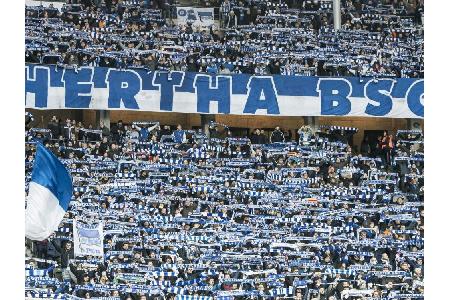 Hertha-Fans mussten in Hannover Zug verlassen Hertha-Fans mussten in Hannover Zug verlassen