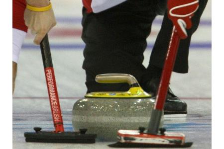 Curling-Damen starten mit zwei Niederlagen in WM Curling-Damen starten mit zwei Niederlagen in WM