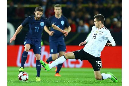 Weltmeister in Baku ohne Weigl - Özil weiter angeschlagen Weltmeister in Baku ohne Weigl - Özil weiter angeschlagen