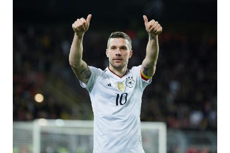 Podolski bedankt sich erneut bei Fans: Ihr wart der Hammer Podolski bedankt sich erneut bei Fans: Ihr wart der Hammer