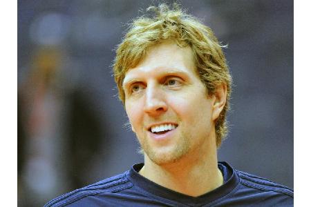 Nowitzki glaubt an Klassenerhalt der Kickers Nowitzki glaubt an Klassenerhalt der Kickers