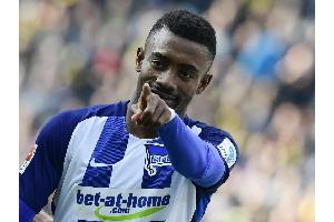 Vertrag verlängert: Kalou bleibt Hertha treu