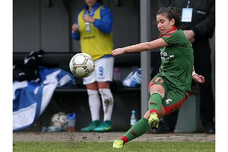 Frauen-Pokal: Rekordsieger Frankfurt scheitert im Viertelfinale in Freiburg Frauen-Pokal: Rekordsieger Frankfurt scheitert im Viertelfinale in Freiburg