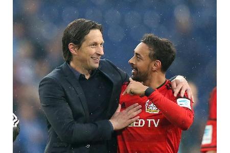 Bellarabi trauert Bayer-Coach Schmidt nach Bellarabi trauert Bayer-Coach Schmidt nach