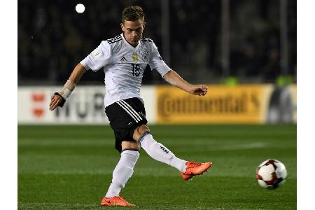 Löw hofft auf Kimmich-Einsatz als Rechtsverteidiger in München Löw hofft auf Kimmich-Einsatz als Rechtsverteidiger in München
