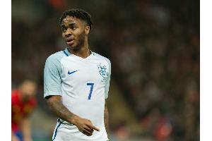 England gegen Deutschland womöglich ohne Sterling - Jones verletzt