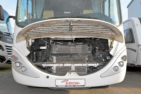 Guten Zugang zur Iveco-Technik gewährt die große Motorhaube.