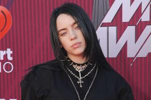 Billie Eilish appelliert an ihre Fans: "Bittet um Hilfe"