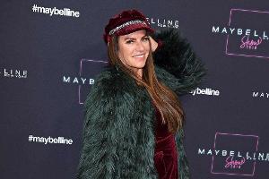 Blond statt braun: Christine Neubauer zeigt sich im neuen Look
