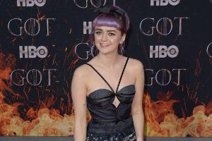 Maisie Williams: Wo ist eigentlich mein Korsett?!