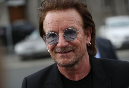 Auch die Mitglieder von U2 um Frontmann Bono müssen dank eines Vermögens von 677 Millionen Euro nicht am Hungertuch nagen.