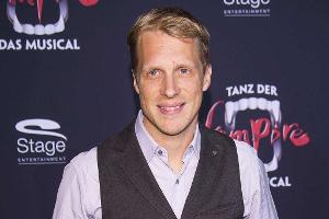 Oliver Pocher: Mit Infusion im Krankenhaus