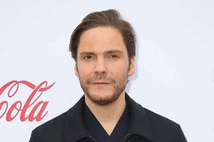 Daniel Brühl & Co.: Offener Brief an Görlitz sorgt weiter für Schlagzeilen