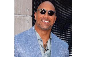 Ein 'sexy' Panzer namens Dwayne Johnson: Shitstorm gegen den Schauspieler