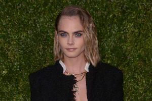 Cara Delevingne: Ich liebe Ashley Benson. Basta!