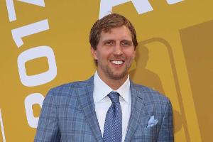 Nach 21 Jahren: Gänsehaut bei Dirk Nowitzkis letztem Heimspiel