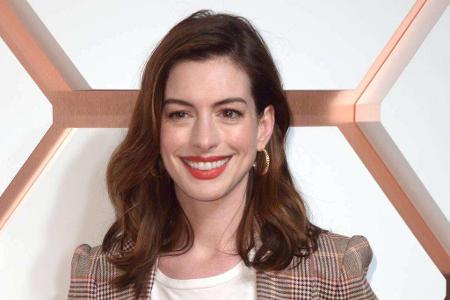 Anne Hathaway Anne Hathaway