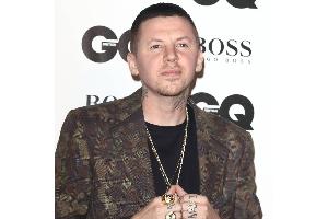 Tour abgesagt: Rapper Professor Green bricht sich den Hals
