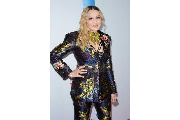 Auch wenn einige Konzerte der 'Madame X'-Tour ausfallen mussten, da Madonna sich verletzt hatte, hängt die Sängerin mit 61 i...