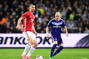 Manchester nur 1:1 in Anderlecht - heftige Randale in Lyon