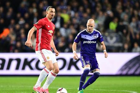 Manchester nur 1:1 in Anderlecht - heftige Randale in Lyon Manchester nur 1:1 in Anderlecht - heftige Randale in Lyon