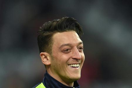 Özil: Vertragsgespräche mit Arsenal erst nach der Saison Özil: Vertragsgespräche mit Arsenal erst nach der Saison
