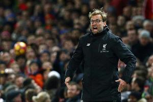 Liverpool bleibt nach Derby-Sieg oben dran